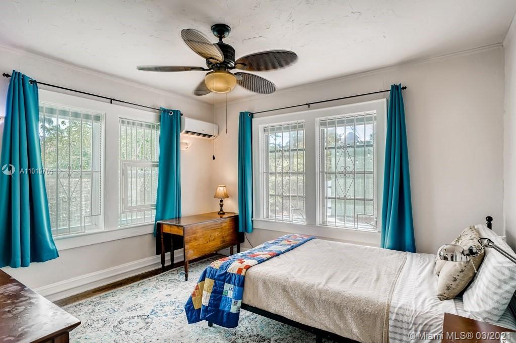 200 Southwest 20th Road Miami, FL 33129 - Photo 11 of 24
