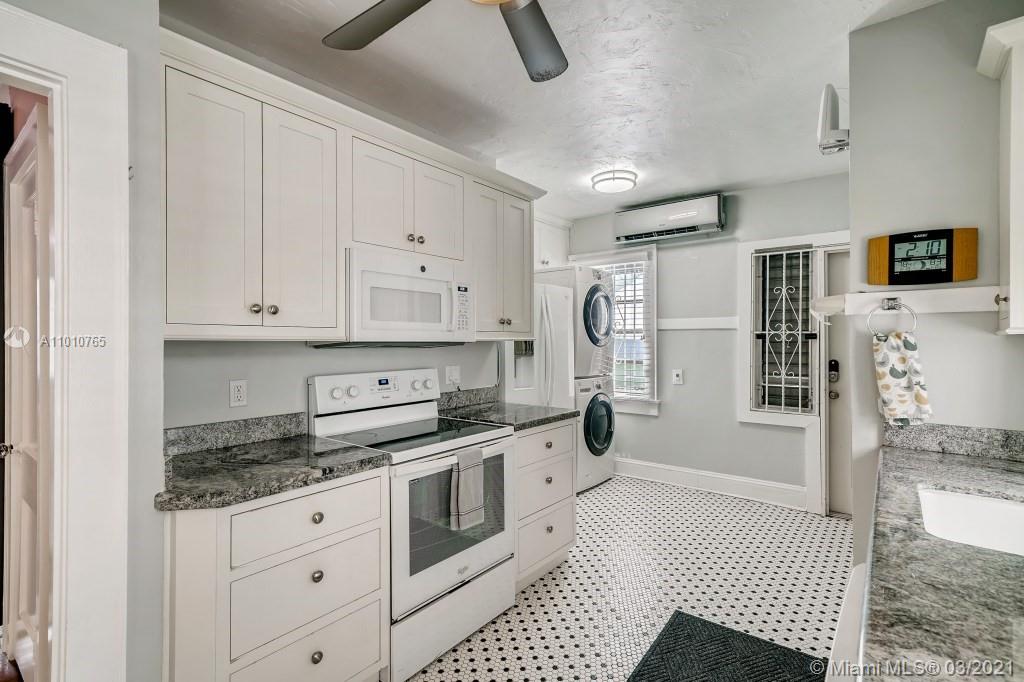200 Southwest 20th Road Miami, FL 33129 - Photo 9 of 24