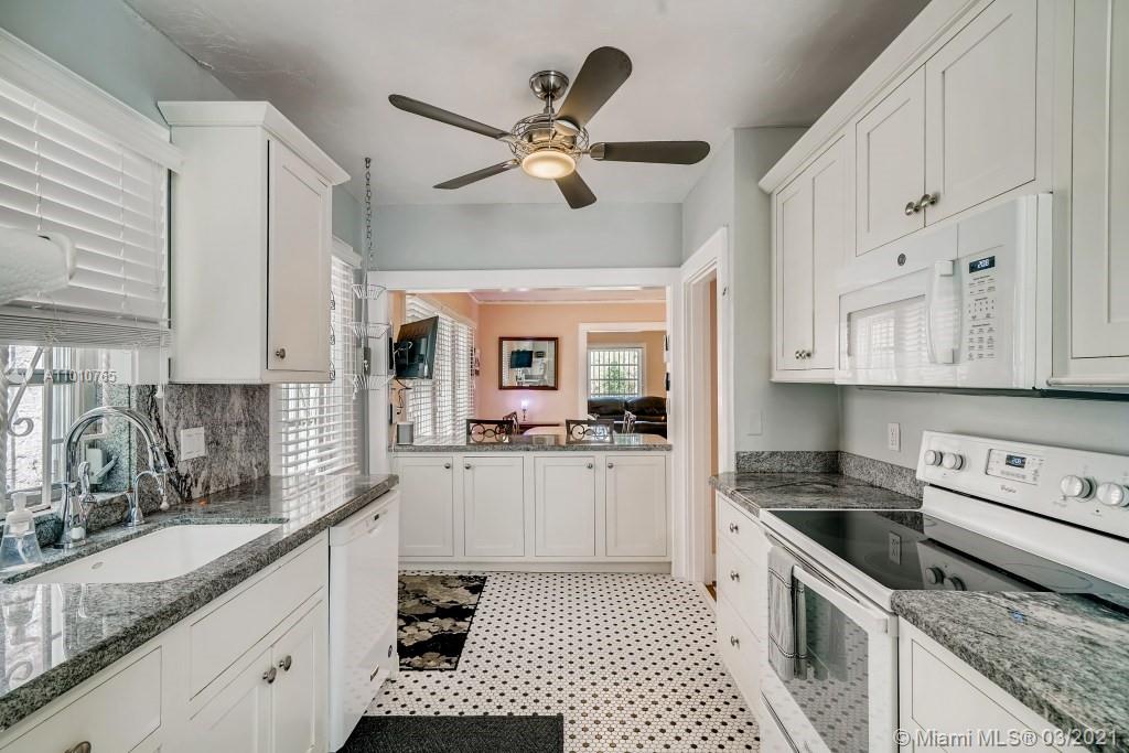200 Southwest 20th Road Miami, FL 33129 - Photo 10 of 24