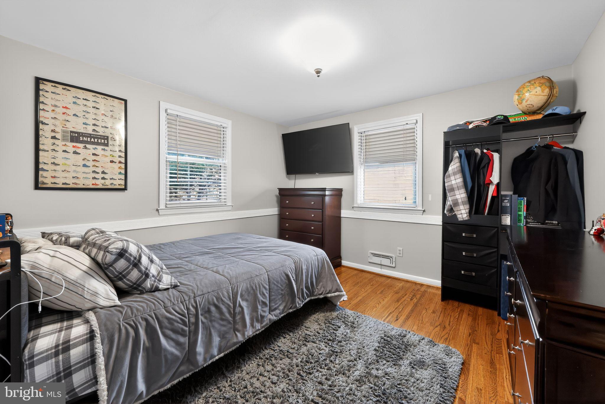 123 Pearl Croft Road Cherry Hill, NJ 08034 - Photo 18 of 41 Cozy bedroom with natural light and style.