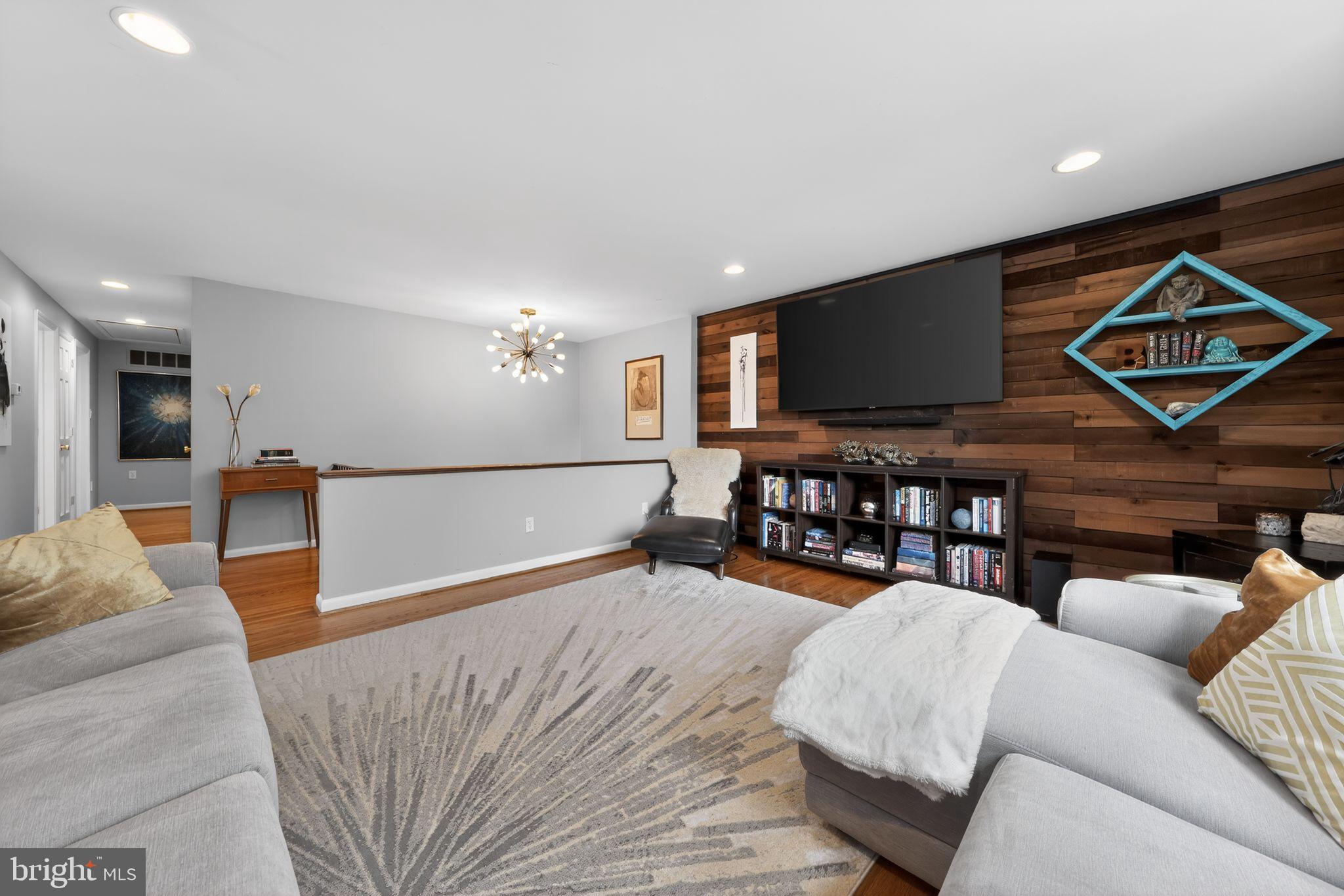 123 Pearl Croft Road Cherry Hill, NJ 08034 - Photo 3 of 41 Modern living space with stylish accents.