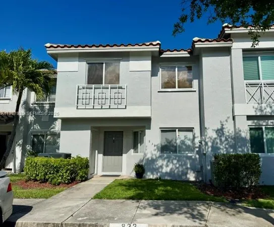 $2,950 | 833 Northwest 208th Terrace, Unit 833, Pembroke Pines, FL 33029