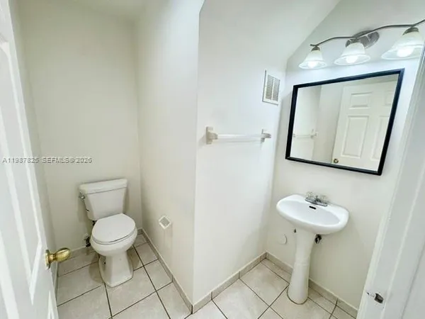 $2,950 | 833 Northwest 208th Terrace, Unit 833, Pembroke Pines, FL 33029