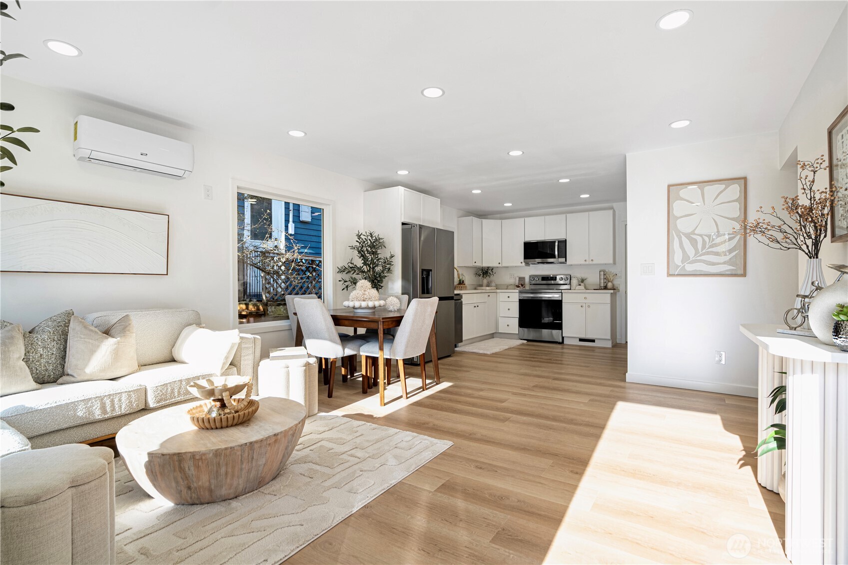 3538 Southwest Southern Street Seattle, WA 98126 - Photo 2 of 22