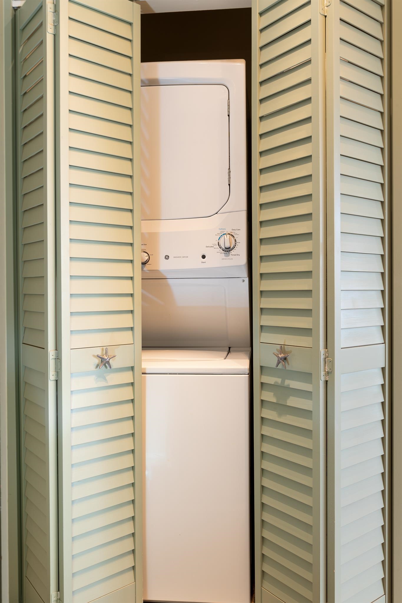 800 South Kihei Road, Unit 302 Kihei, HI 96753 - Photo 24 of 50 a bathroom with a shower and a sink