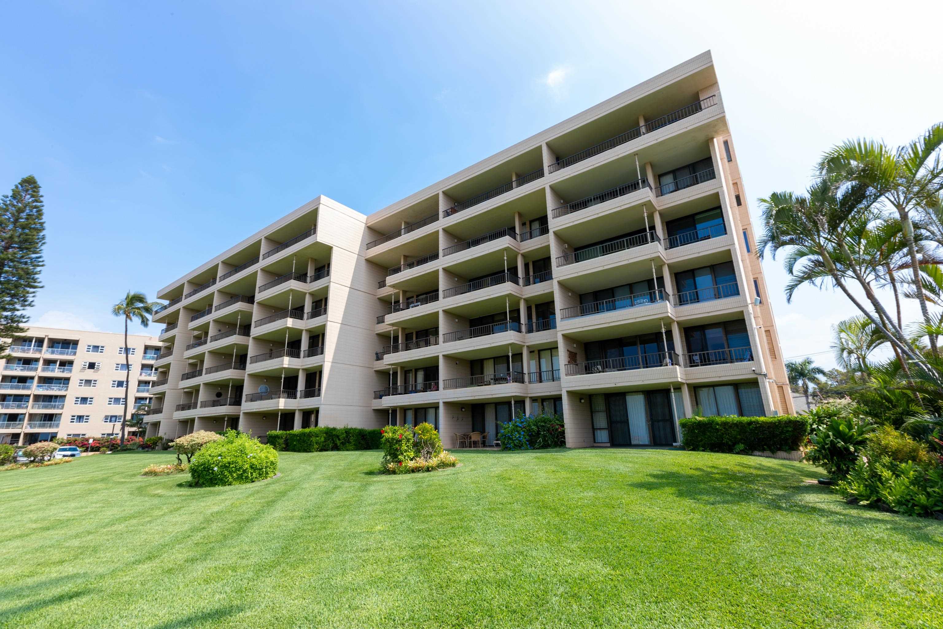 800 South Kihei Road, Unit 302 Kihei, HI 96753 - Photo 41 of 50 a view of building with yard