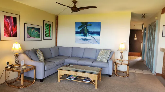 $988,000 | 800 South Kihei Road, Unit 302, Kihei, HI 96753