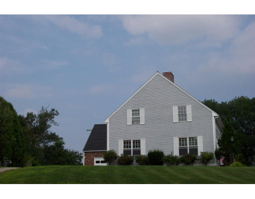 20 Piasta Road Dudley, MA 01571 - Photo 2 of 12