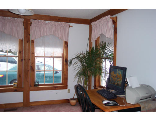 20 Piasta Road Dudley, MA 01571 - Photo 6 of 12