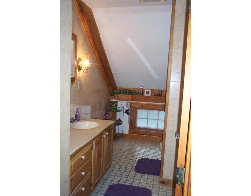 20 Piasta Road Dudley, MA 01571 - Photo 10 of 12