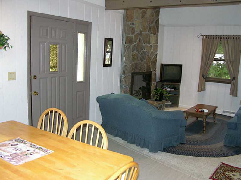 69 Salt Pond Way Westerly, RI 02891 - Photo 4 of 24 Living Room.