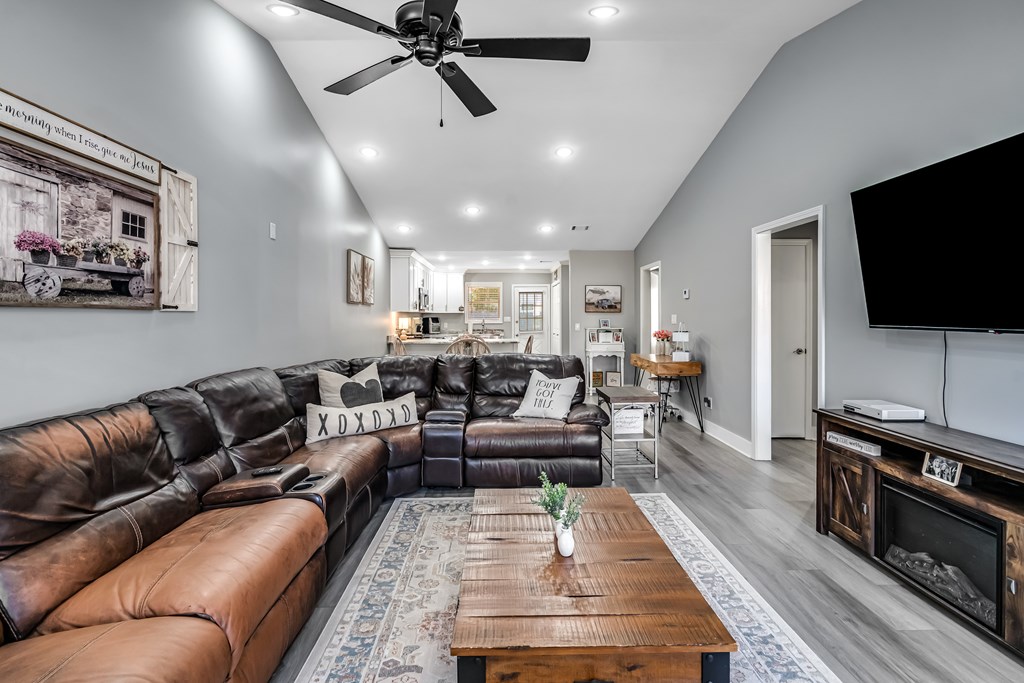 2023 Shields Road, Unit 10 Dalton, GA 30720 - Photo 8 of 41 Gallery Image 8