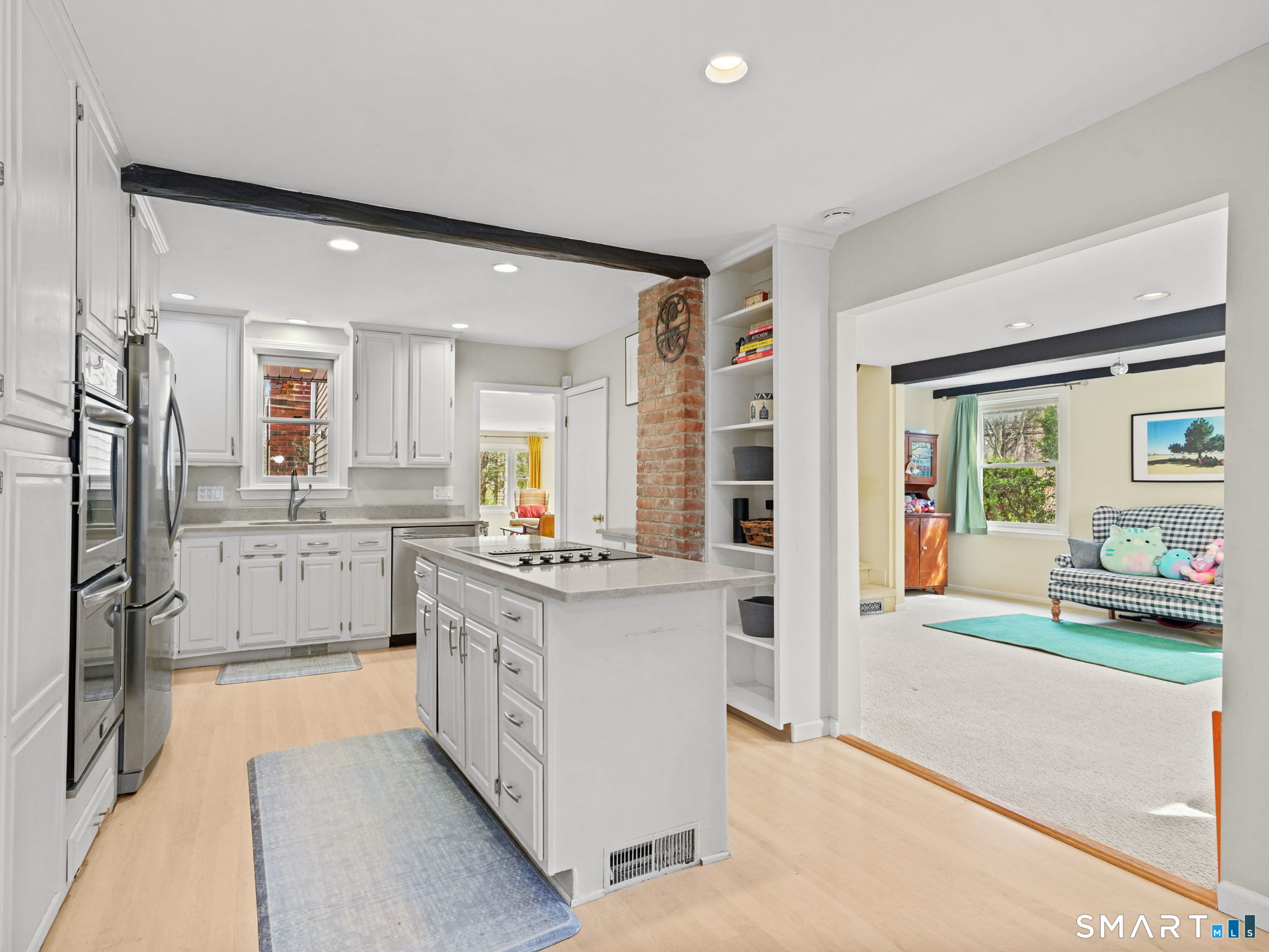 7 Mcguire Road Trumbull, CT 06611 - Photo 9 of 33