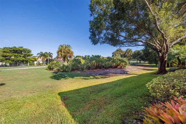 $549,000 | 1892 Southwest Willowbend Lane, Palm City, FL 34990