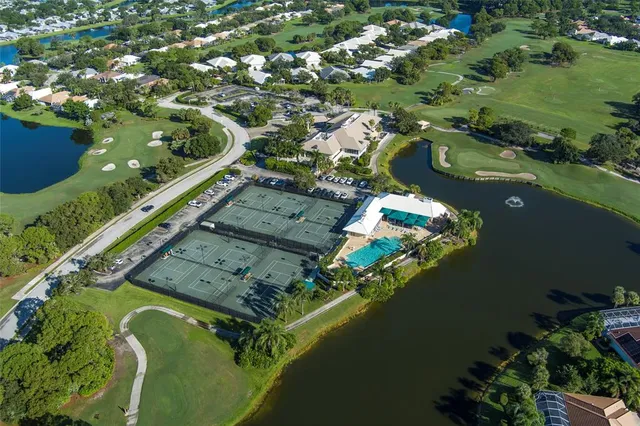 $549,000 | 1892 Southwest Willowbend Lane, Palm City, FL 34990