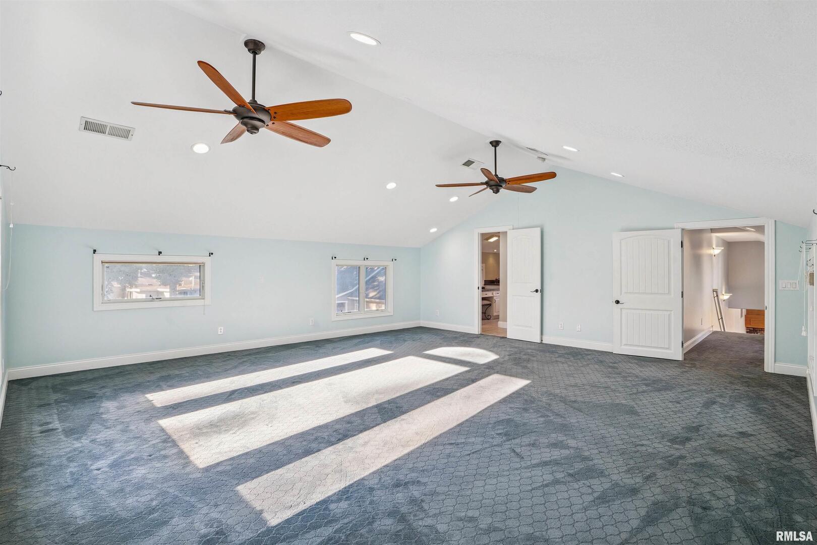 21604 River Road North Cordova, IL 61242 - Photo 22 of 39