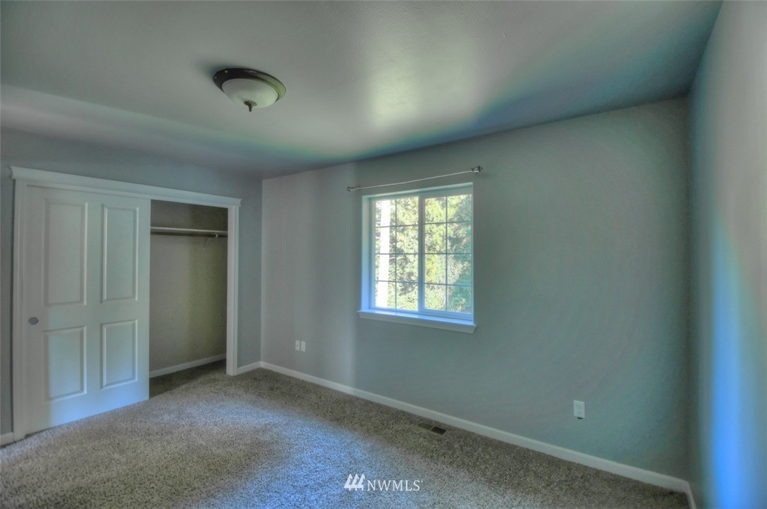 7422 Puget Beach Road Northeast Olympia, WA 98516 - Photo 15 of 25 Gallery Image 15