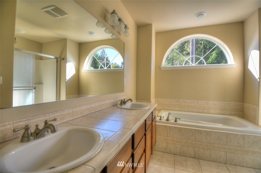 7422 Puget Beach Road Northeast Olympia, WA 98516 - Photo 16 of 25 Gallery Image 16