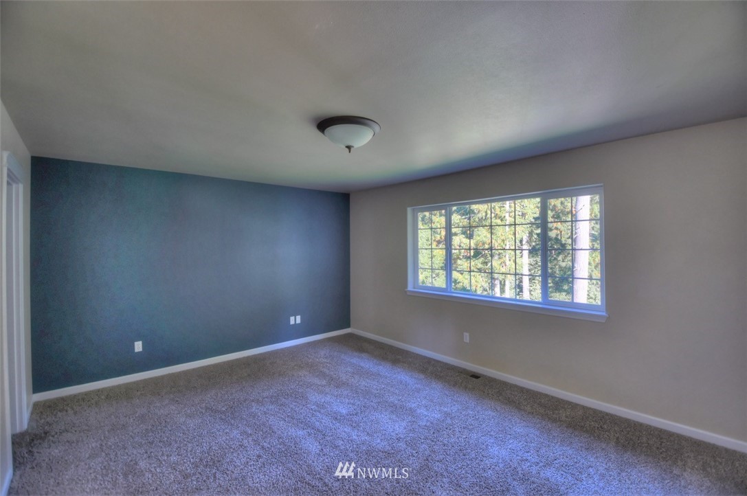 7422 Puget Beach Road Northeast Olympia, WA 98516 - Photo 20 of 25 Gallery Image 20