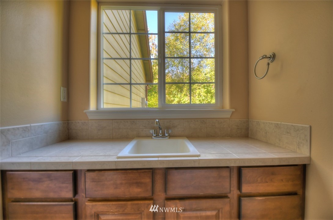 7422 Puget Beach Road Northeast Olympia, WA 98516 - Photo 21 of 25 Gallery Image 21