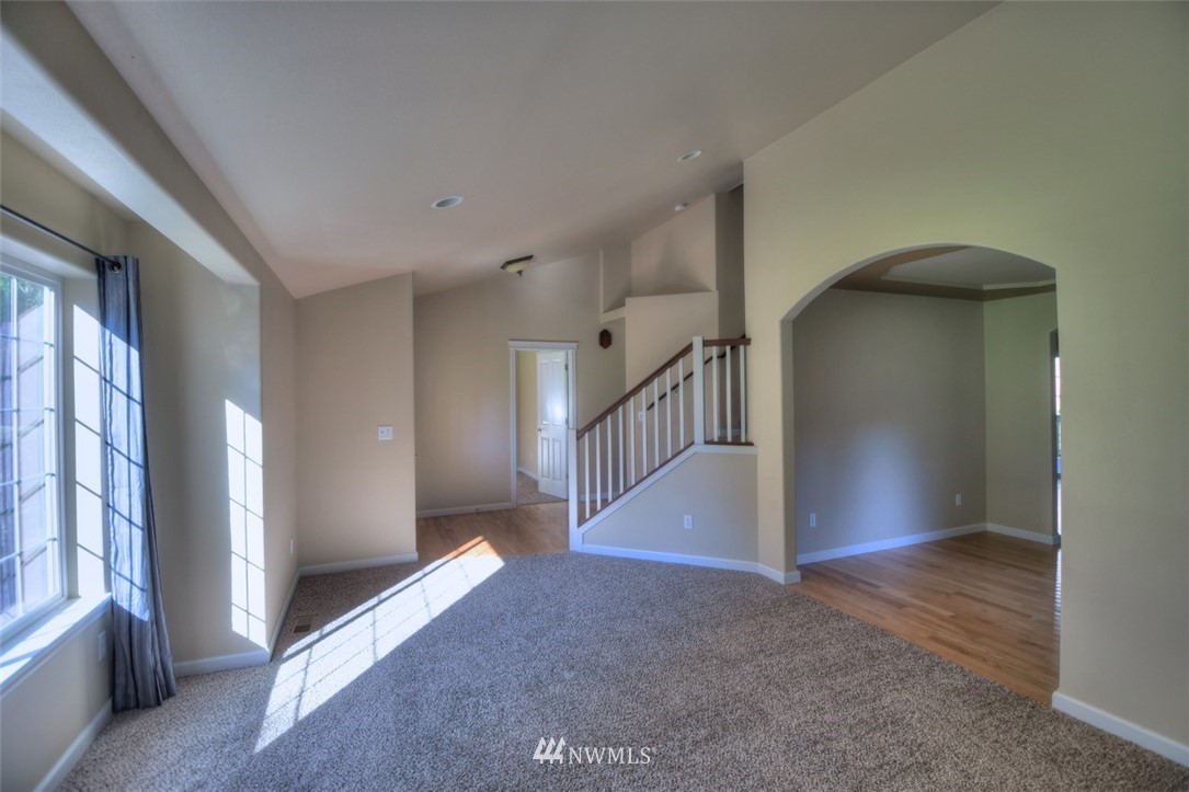 7422 Puget Beach Road Northeast Olympia, WA 98516 - Photo 4 of 25 Gallery Image 4