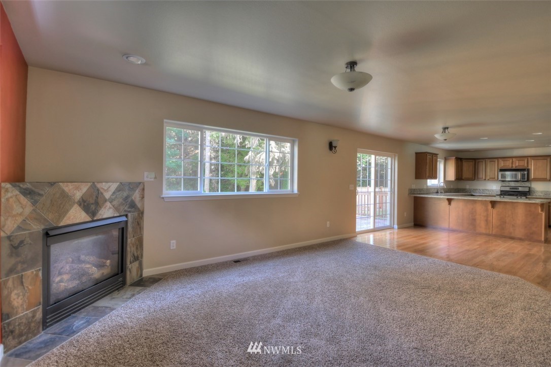 7422 Puget Beach Road Northeast Olympia, WA 98516 - Photo 9 of 25 Gallery Image 9