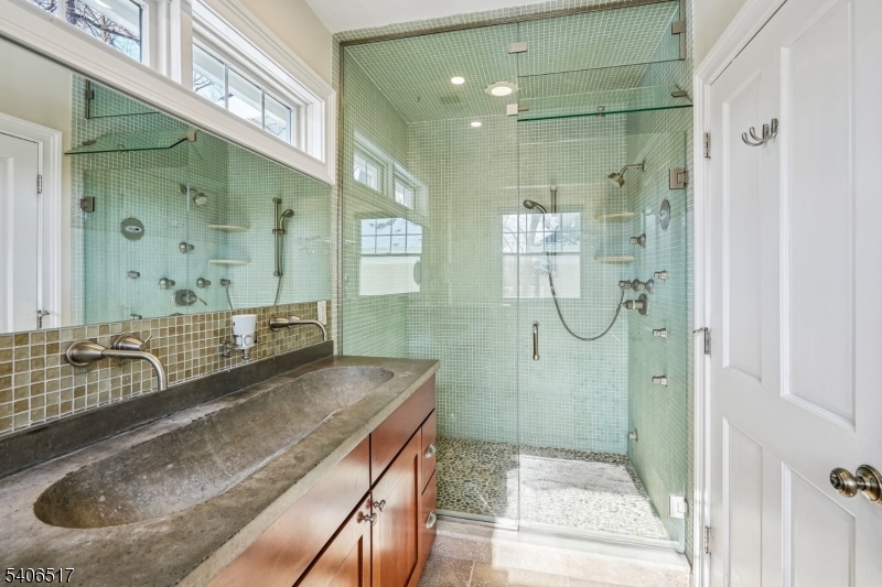 61 Tulip Street Summit, NJ 07901 - Photo 19 of 33