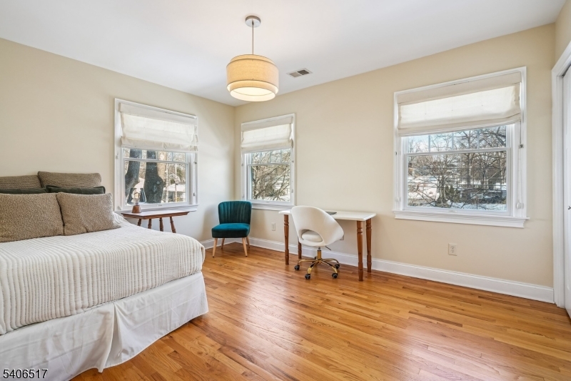 61 Tulip Street Summit, NJ 07901 - Photo 23 of 33