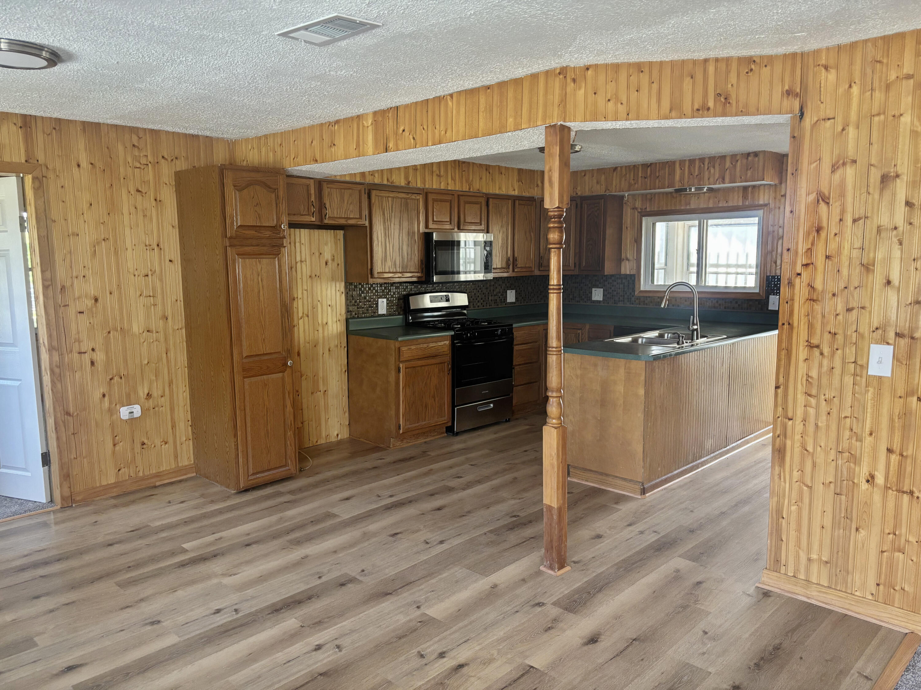 126 East Maple Street Muir, MI 48860 - Photo 26 of 28 IMG_8189