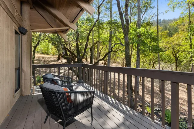 $1,395,000 | 865 White Oak Drive, Santa Rosa, CA 95409