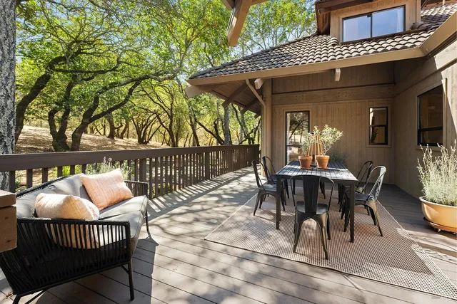 $1,395,000 | 865 White Oak Drive, Santa Rosa, CA 95409