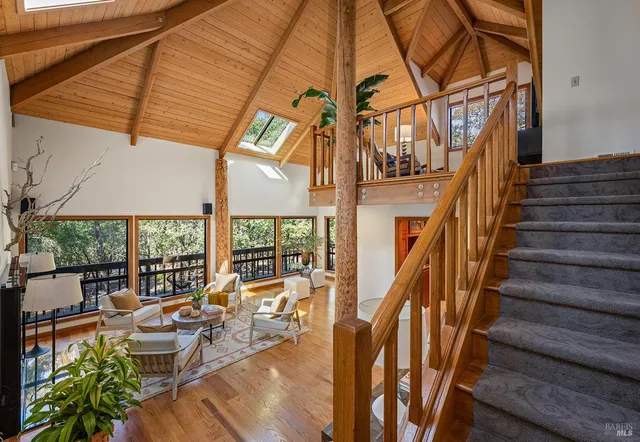 $1,395,000 | 865 White Oak Drive, Santa Rosa, CA 95409