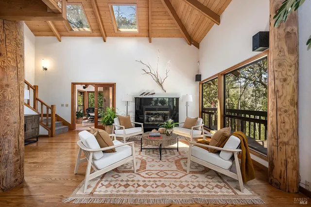 $1,395,000 | 865 White Oak Drive, Santa Rosa, CA 95409