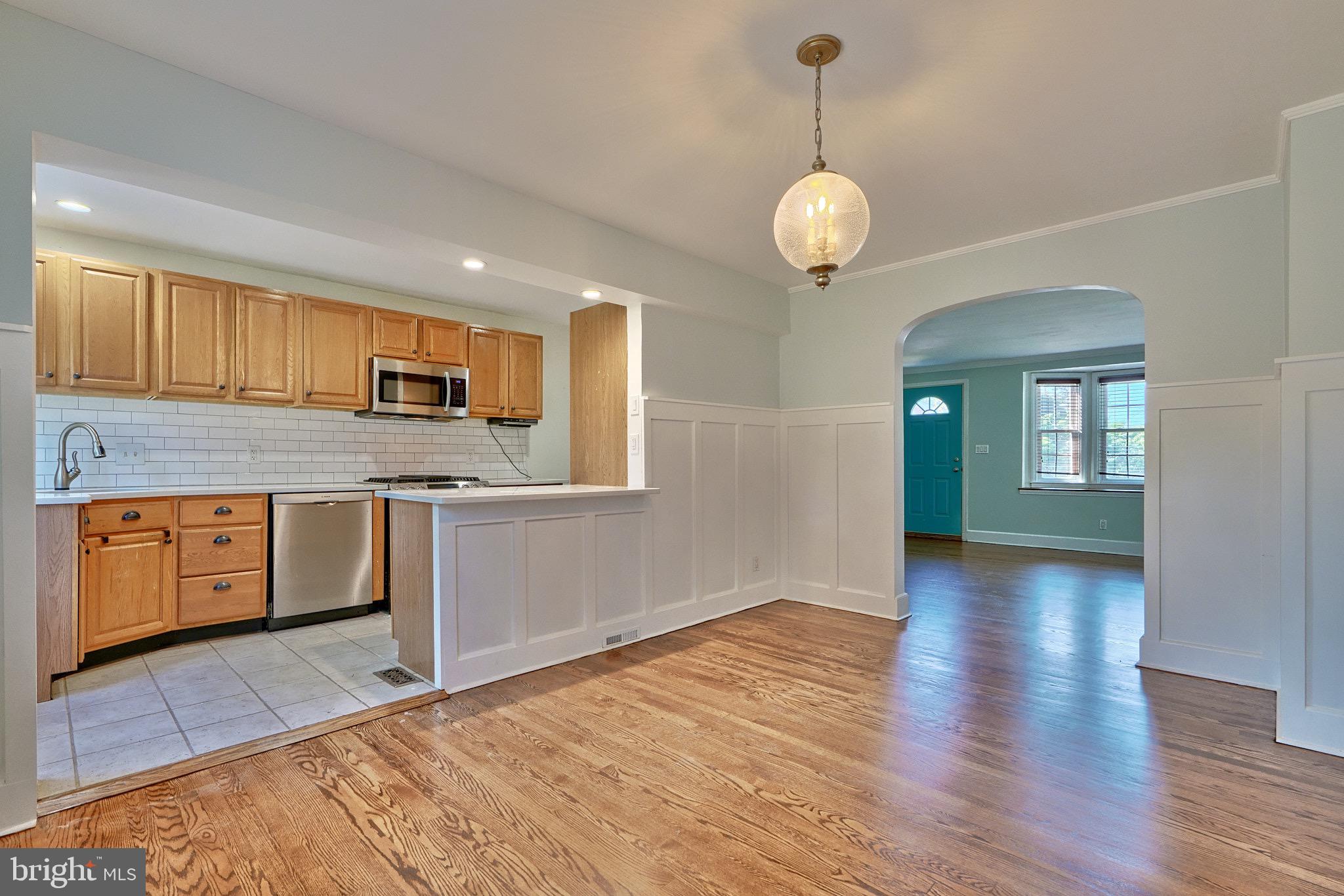 219 Stanmore Road Baltimore, MD 21212 - Photo 13 of 50 DINING ROOM