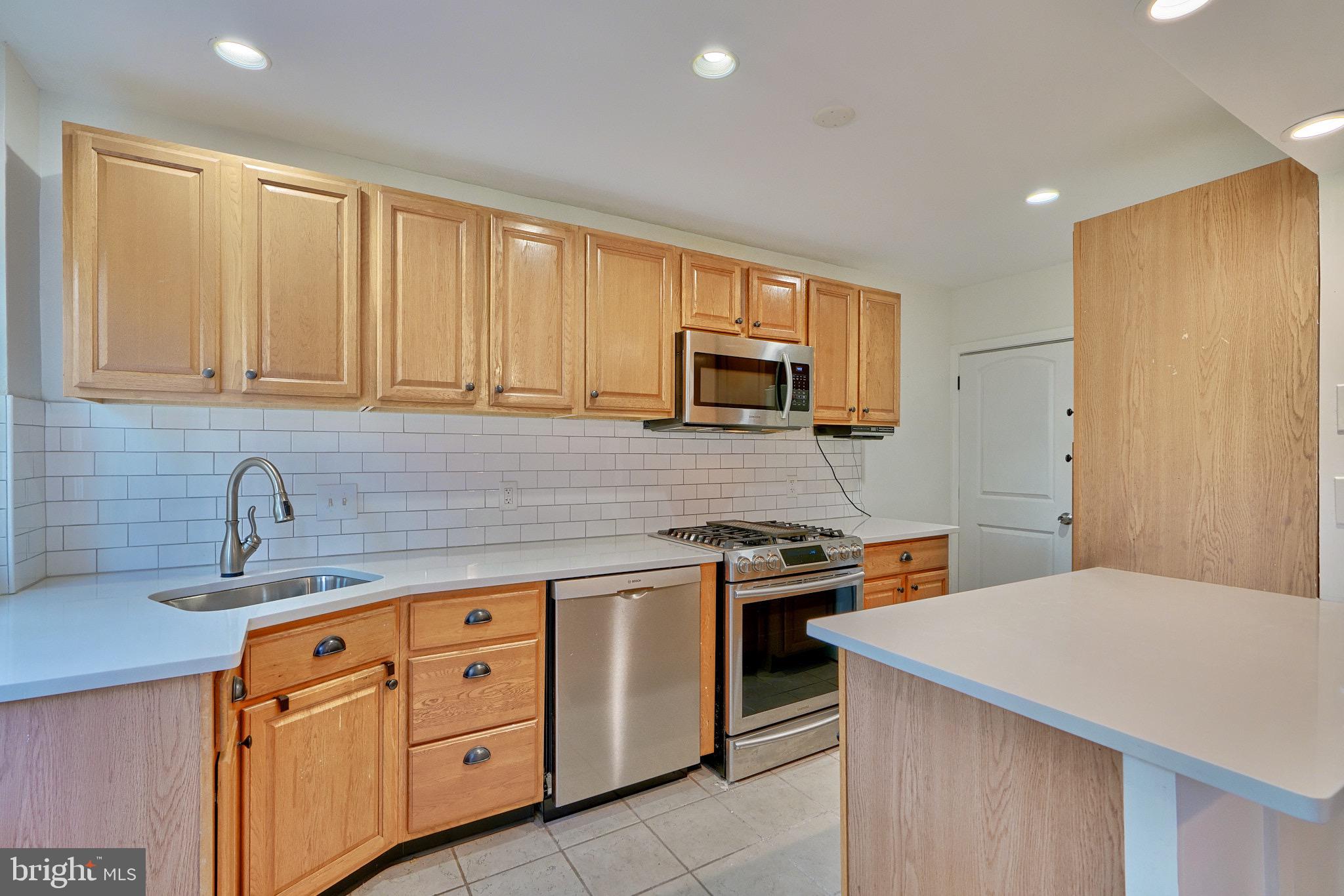 219 Stanmore Road Baltimore, MD 21212 - Photo 15 of 50 KITCHEN