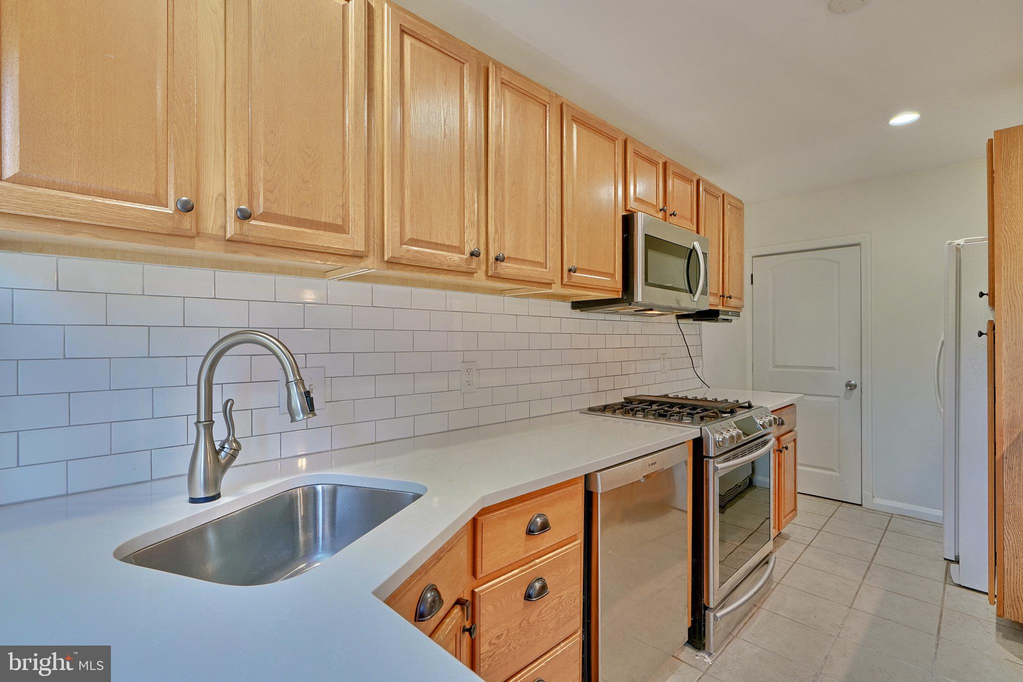 219 Stanmore Road Baltimore, MD 21212 - Photo 16 of 50 KITCHEN