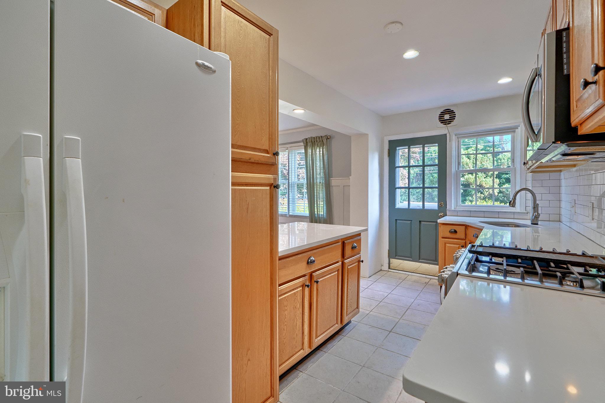 219 Stanmore Road Baltimore, MD 21212 - Photo 18 of 50 KITCHEN