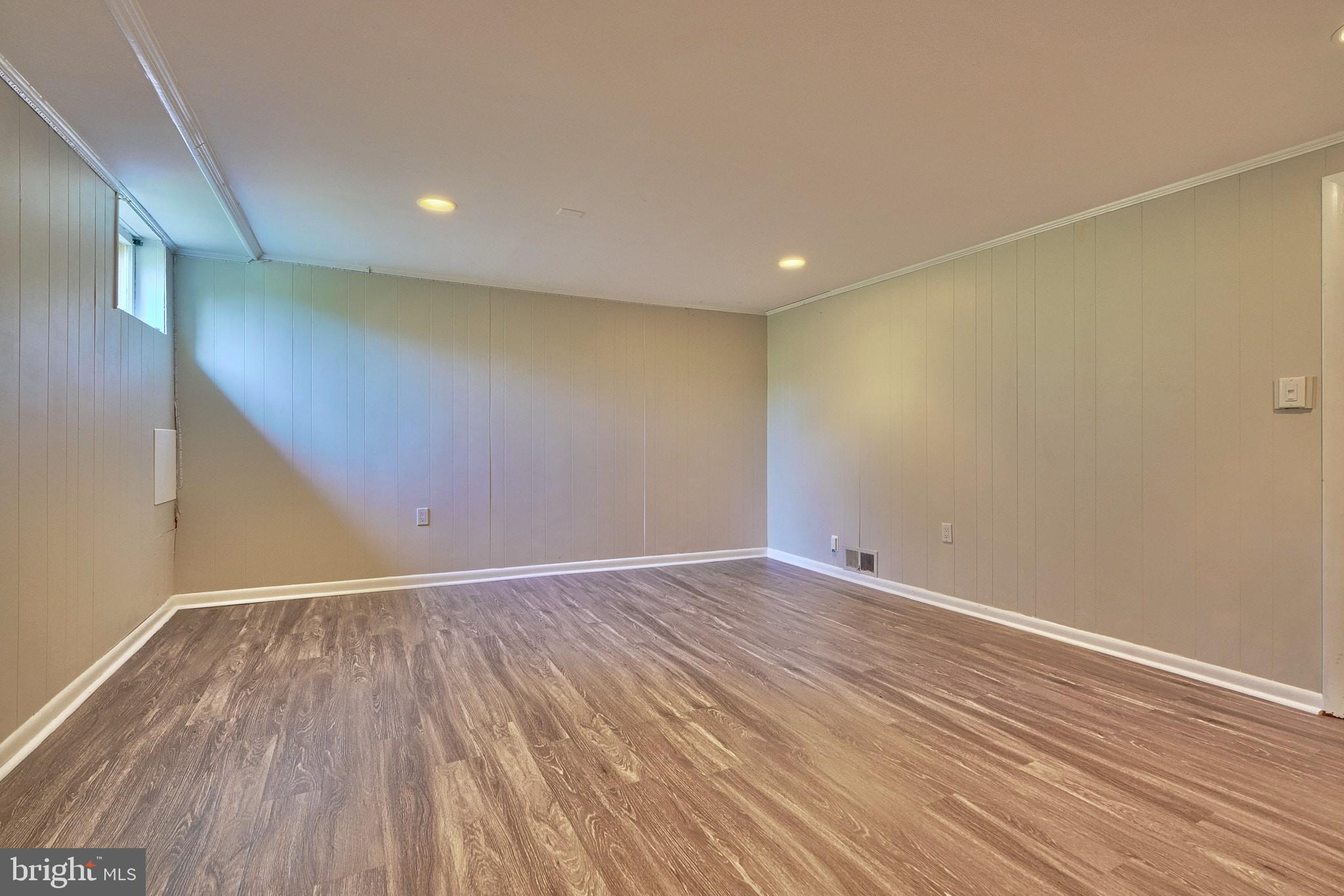 219 Stanmore Road Baltimore, MD 21212 - Photo 39 of 50 FAMILY ROOM
LOWER LEVEL