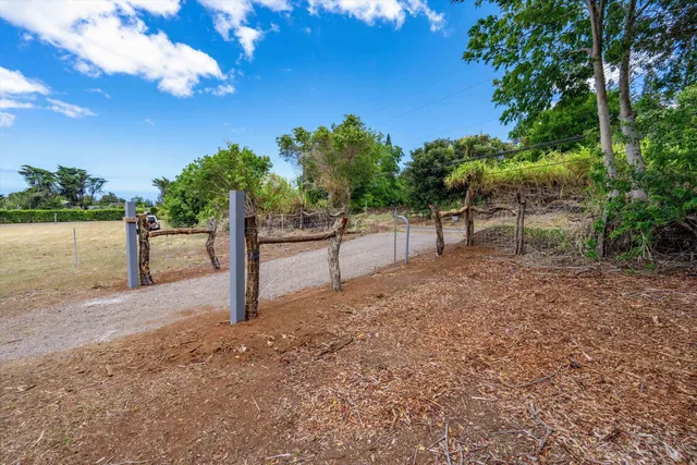 $700,000 | 1074 Olinda Road, Unit B, Makawao, HI 96768