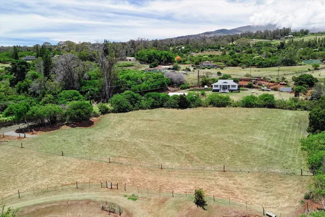 $700,000 | 1074 Olinda Road, Unit B, Makawao, HI 96768