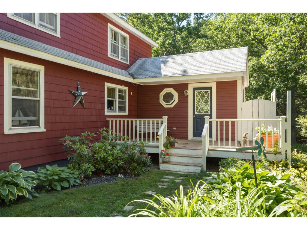57 Brave Boat Harbor Road Kittery, ME 03905 - Photo 2 of 34