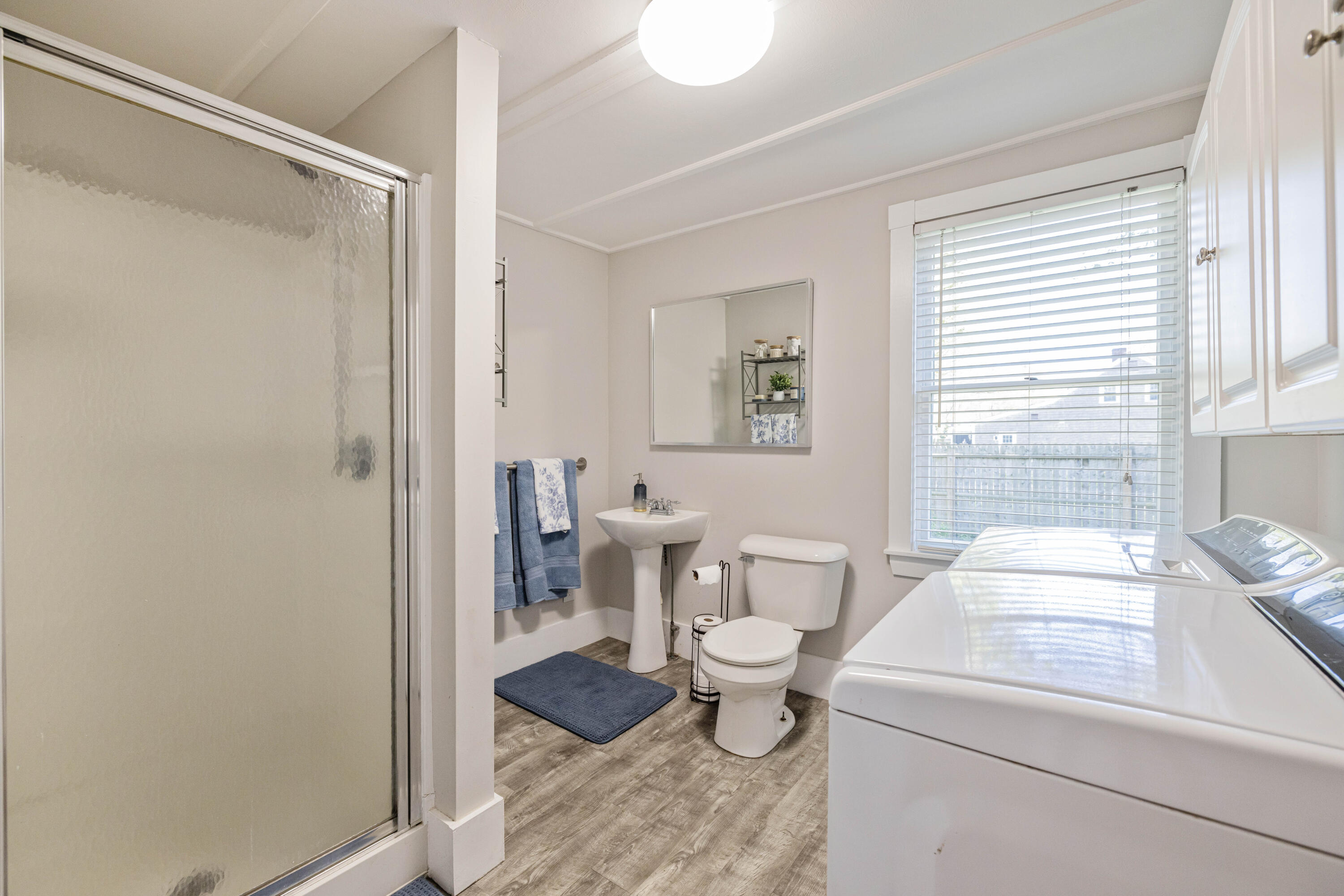 107 Alfred Road Kennebunk, ME 04043 - Photo 22 of 42 1st Floor Bath, Laundry