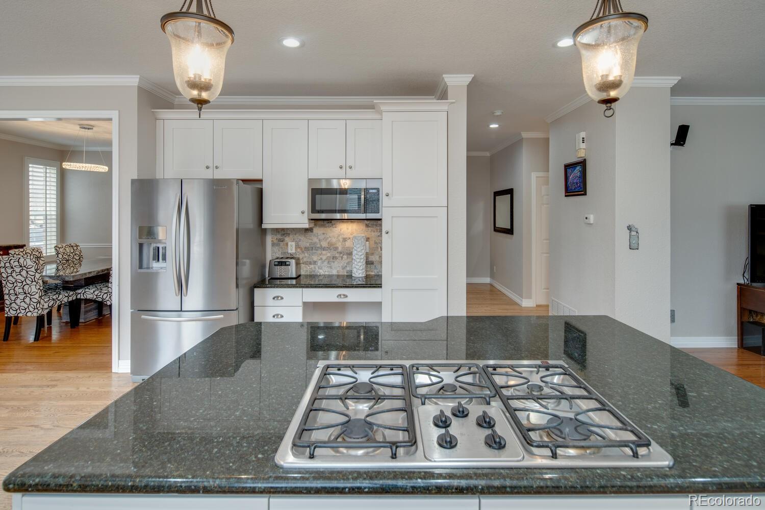 10576 Weathersfield Way Highlands Ranch, CO 80129 - Photo 12 of 40 Gallery Image 12