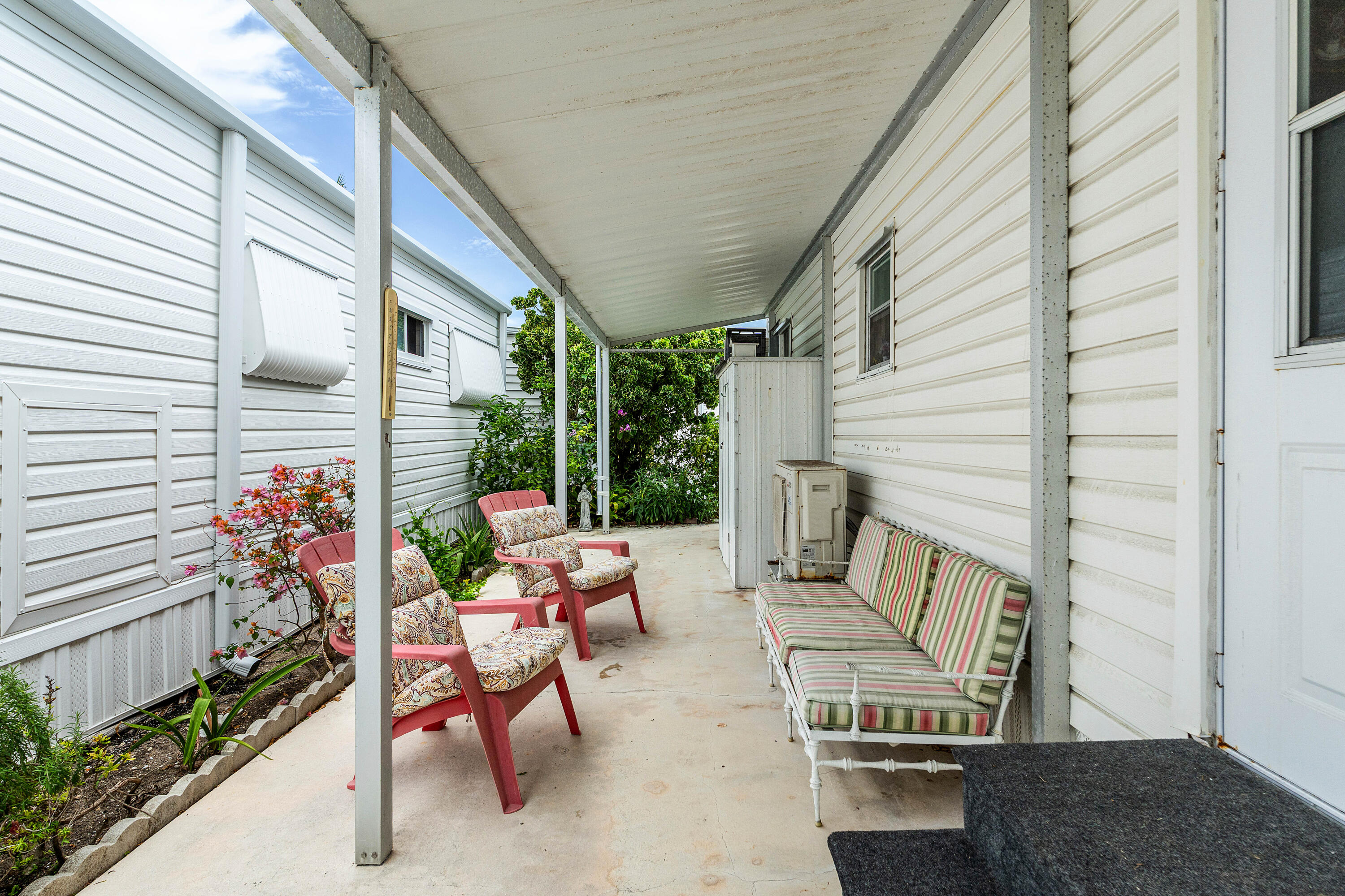 7 Ruthmary Avenue, Unit F Briny Breezes, FL 33435 - Photo 3 of 17 004-7RuthmaryAvenue-F-BrinyBreezes-FL-33