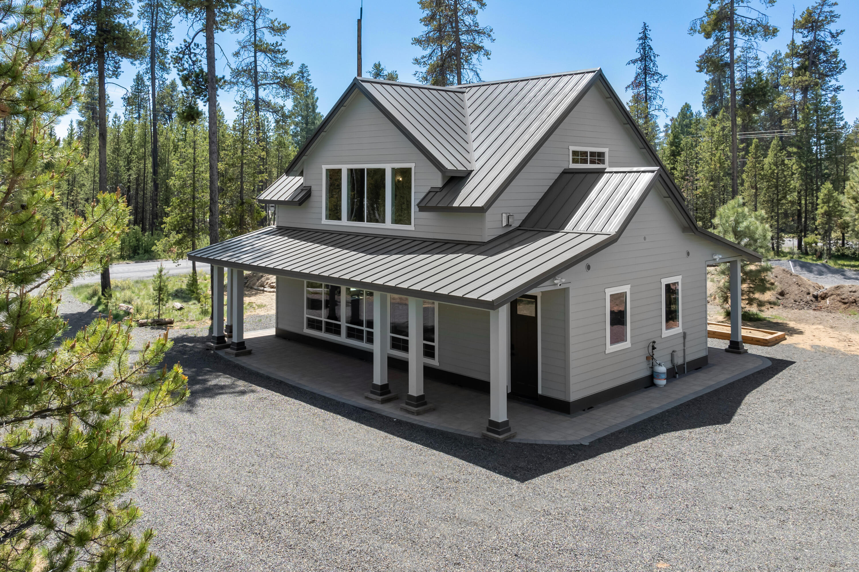 16932 Upland Road Bend, OR 97707 - Photo 20 of 38