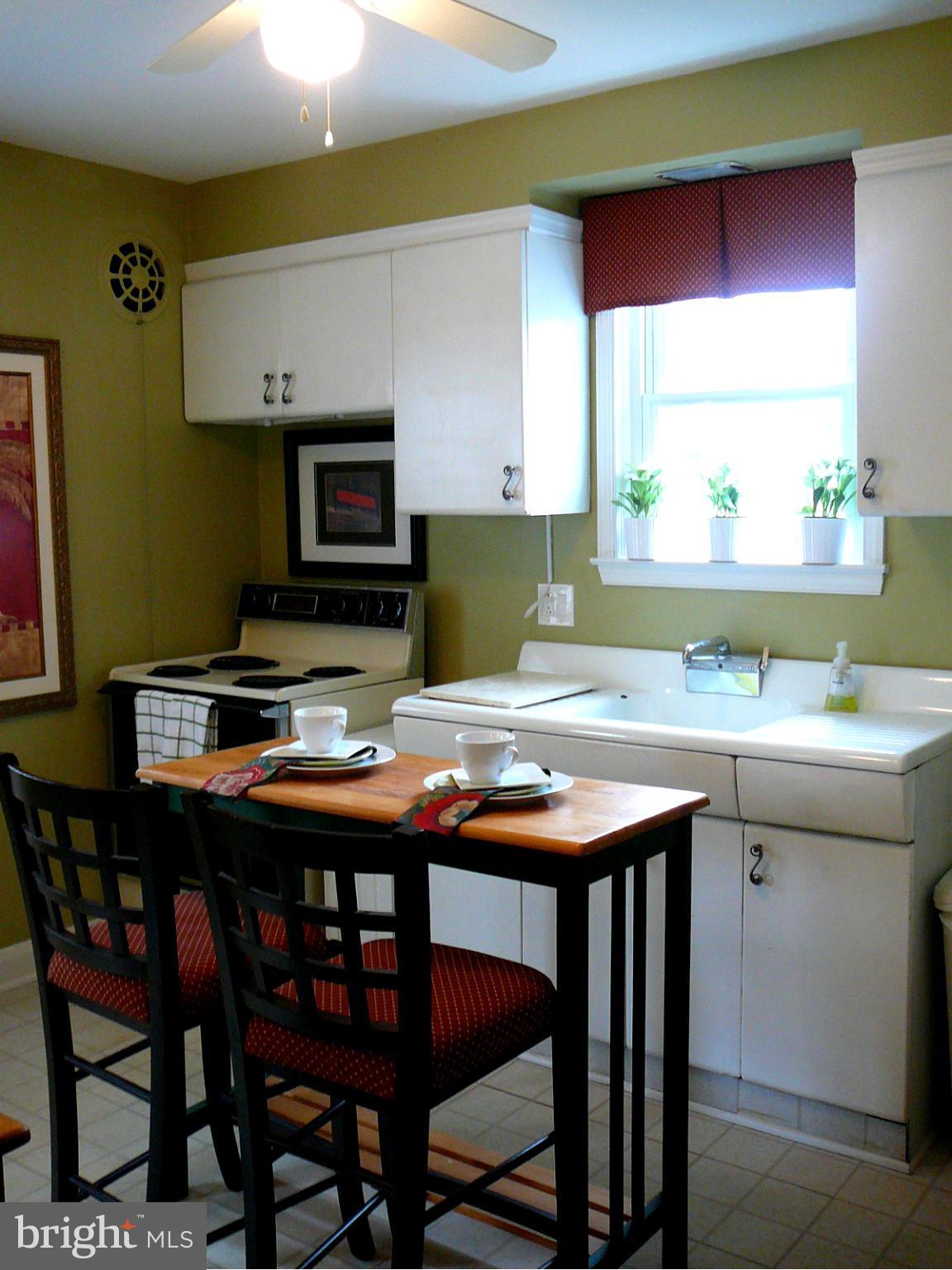 3708 East Joppa Road Baltimore, MD 21236 - Photo 21 of 30 Kitchen