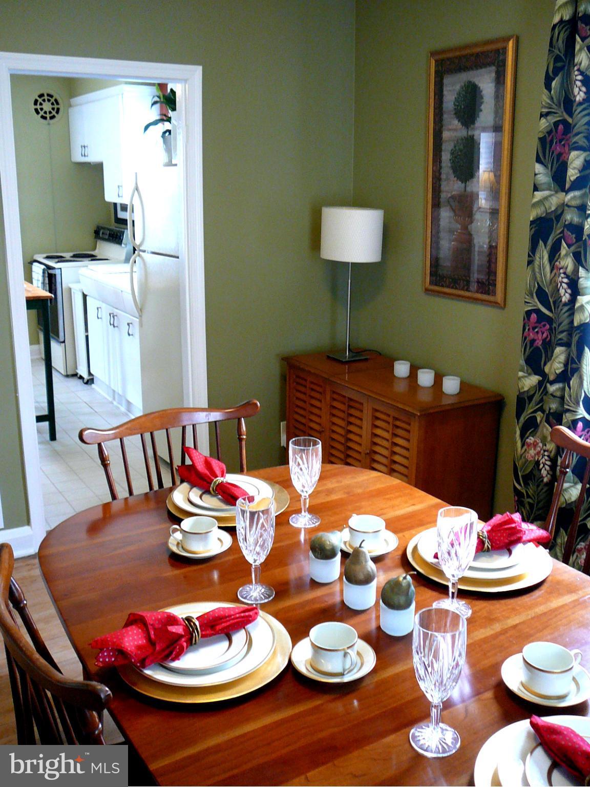3708 East Joppa Road Baltimore, MD 21236 - Photo 7 of 30 Dining Room