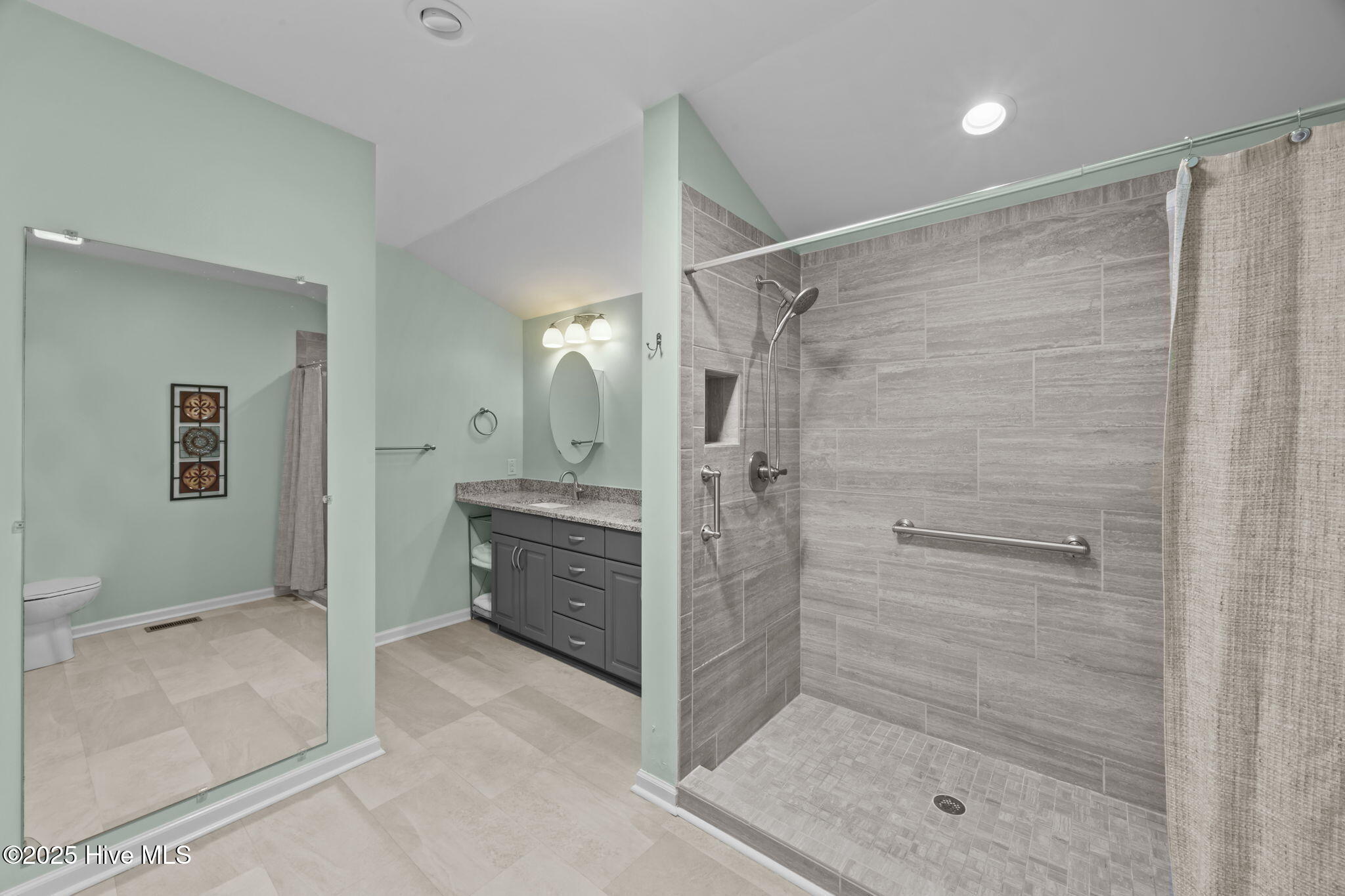 3712 Butler Road New Bern, NC 28560 - Photo 24 of 61 Master Bath