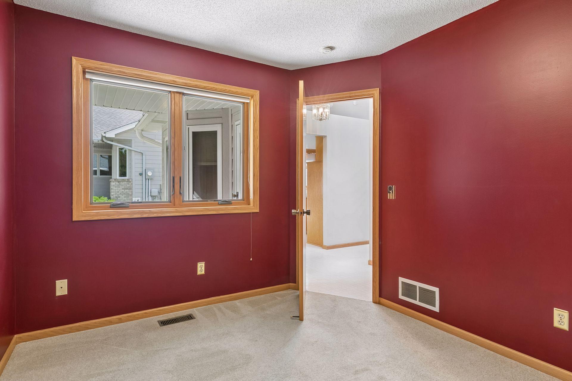 710 Emerald Ridge Roseville, MN 55113 - Photo 33 of 47