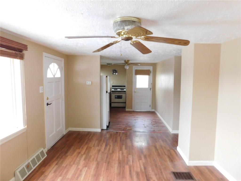 2151 Swallow Hill Road Pittsburgh, PA 15220 - Photo 9 of 16 Gallery Image 9